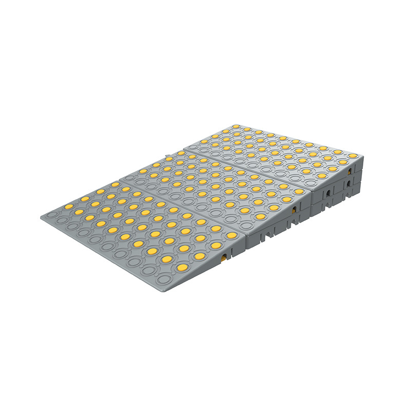 Modular Threshold Ramp, Splicable Anti‑Slip Step Curb Ramp for Elderly Accessibility Nursing Home