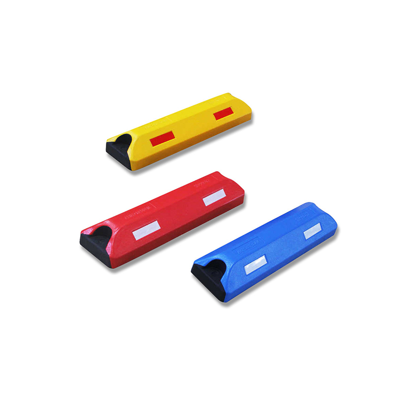 Colorful Rubber‑Plastic Wheel Stopper 560×150×85mm Reflective Parking Stop For Underground Garage